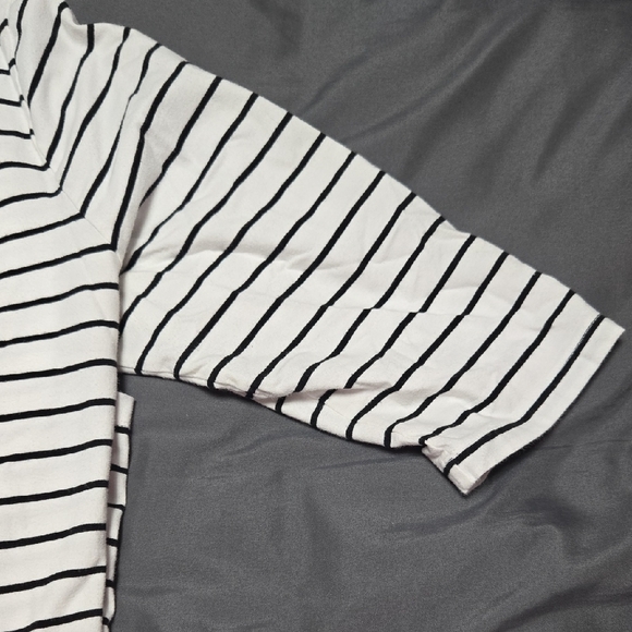 CJ Banks 1 X White and Black Striped Top with 3 Pink Flamingos - Picture 2 of 2